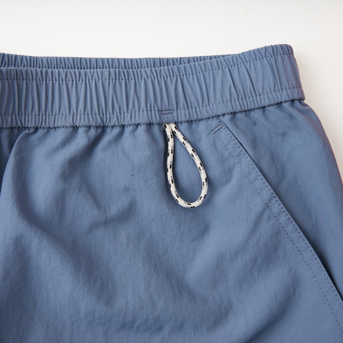 Marmot [マーモット] 別注 ワンポイントワッペンロゴ ユーティリティー ショートパンツ [MTSS26MHP341IN-JF] INDIGO