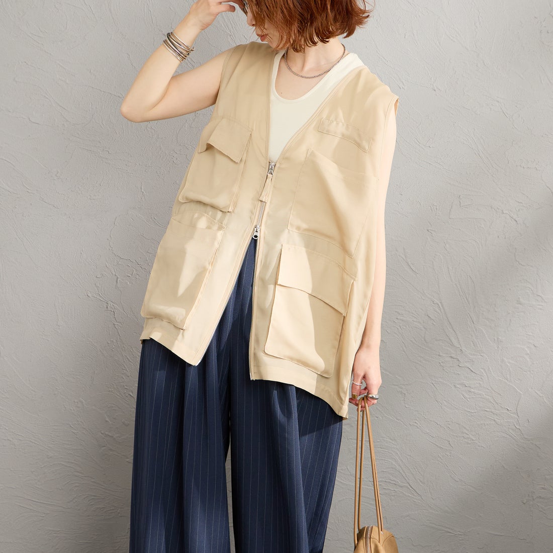 22 BEIGE&&モデル身長：158cm 着用サイズ：F&&