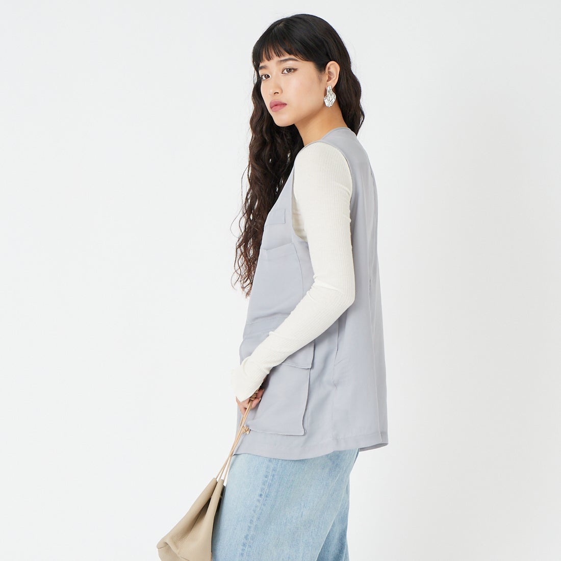 Maison de L'allure [メゾン ドゥ ラリュール] シアーハンティングジャケット [M26312010] 05 L.GRAY &&モデル身長：162cm 着用サイズ：F&&