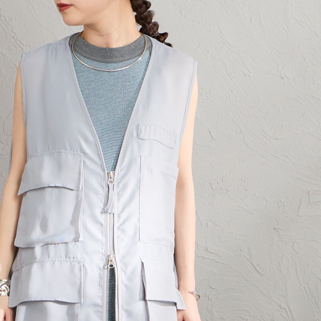 Maison de L'allure [メゾン ドゥ ラリュール] シアーハンティングジャケット [M26312010] 05 L.GRAY &&モデル身長：150cm 着用サイズ：F&&