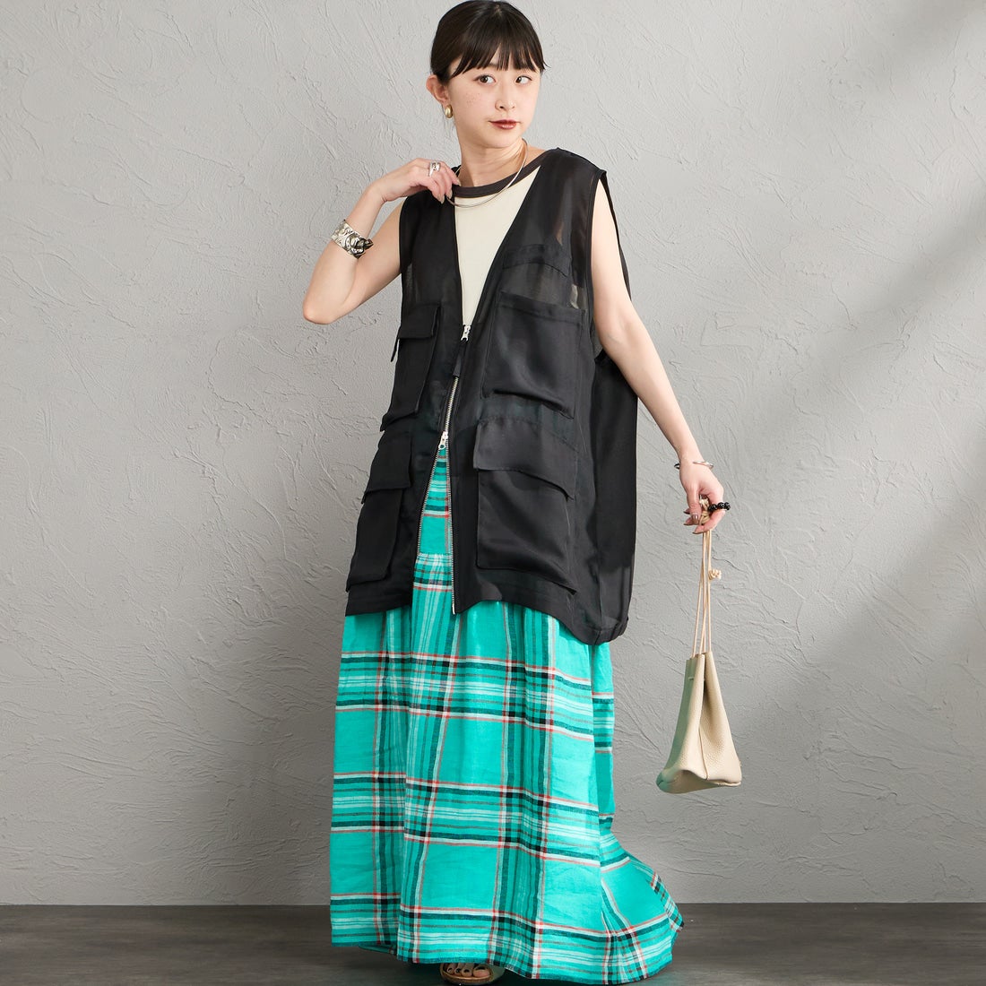 Maison de L'allure [メゾン ドゥ ラリュール] シアーハンティングジャケット [M26312010] 09 BLACK &&モデル身長：150cm 着用サイズ：F&&