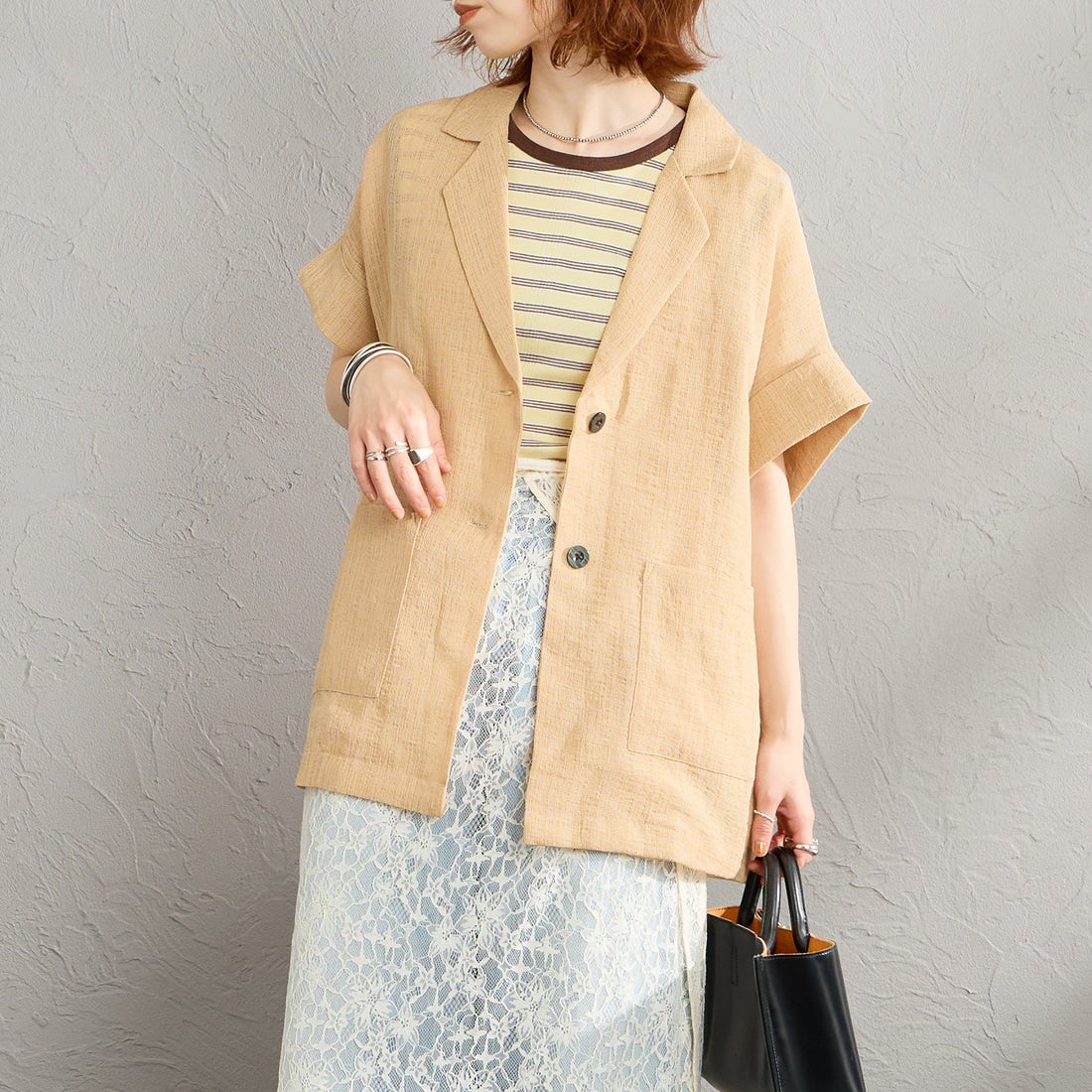 Maison de L'allure [メゾン ドゥ ラリュール] リネンライク ハーフスリーブシアージャケット [M26312017] 22 BEIGE &&モデル身長：158cm 着用サイズ：F&&