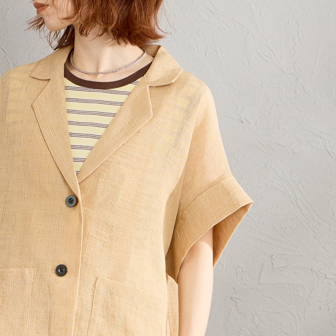 Maison de L'allure [メゾン ドゥ ラリュール] リネンライク ハーフスリーブシアージャケット [M26312017] 22 BEIGE &&モデル身長：158cm 着用サイズ：F&&