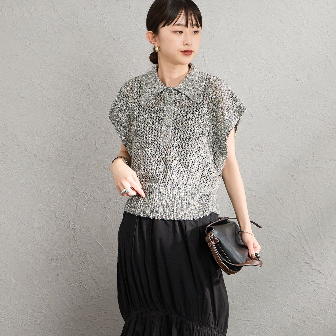Maison de L'allure [メゾン ドゥ ラリュール] メッシュポロニット [M26311001] 09 BLACK &&モデル身長：150cm 着用サイズ：F&&