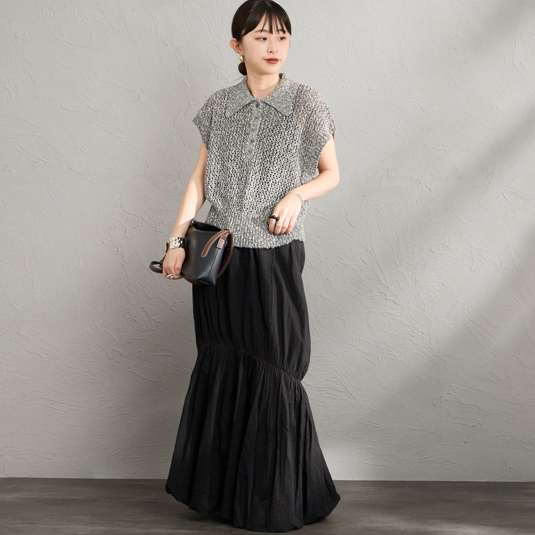 Maison de L'allure [メゾン ドゥ ラリュール] メッシュポロニット [M26311001] 09 BLACK &&モデル身長：150cm 着用サイズ：F&&