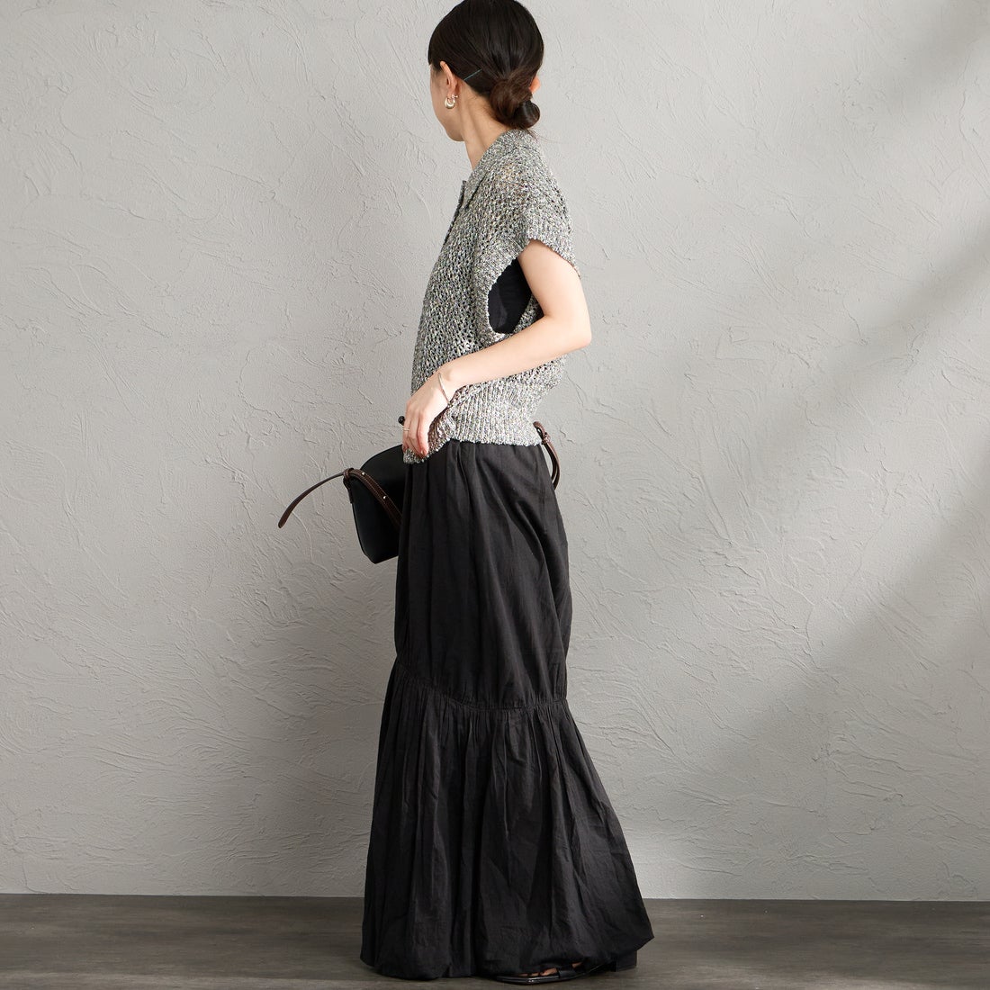 Maison de L'allure [メゾン ドゥ ラリュール] メッシュポロニット [M26311001] 09 BLACK &&モデル身長：150cm 着用サイズ：F&&