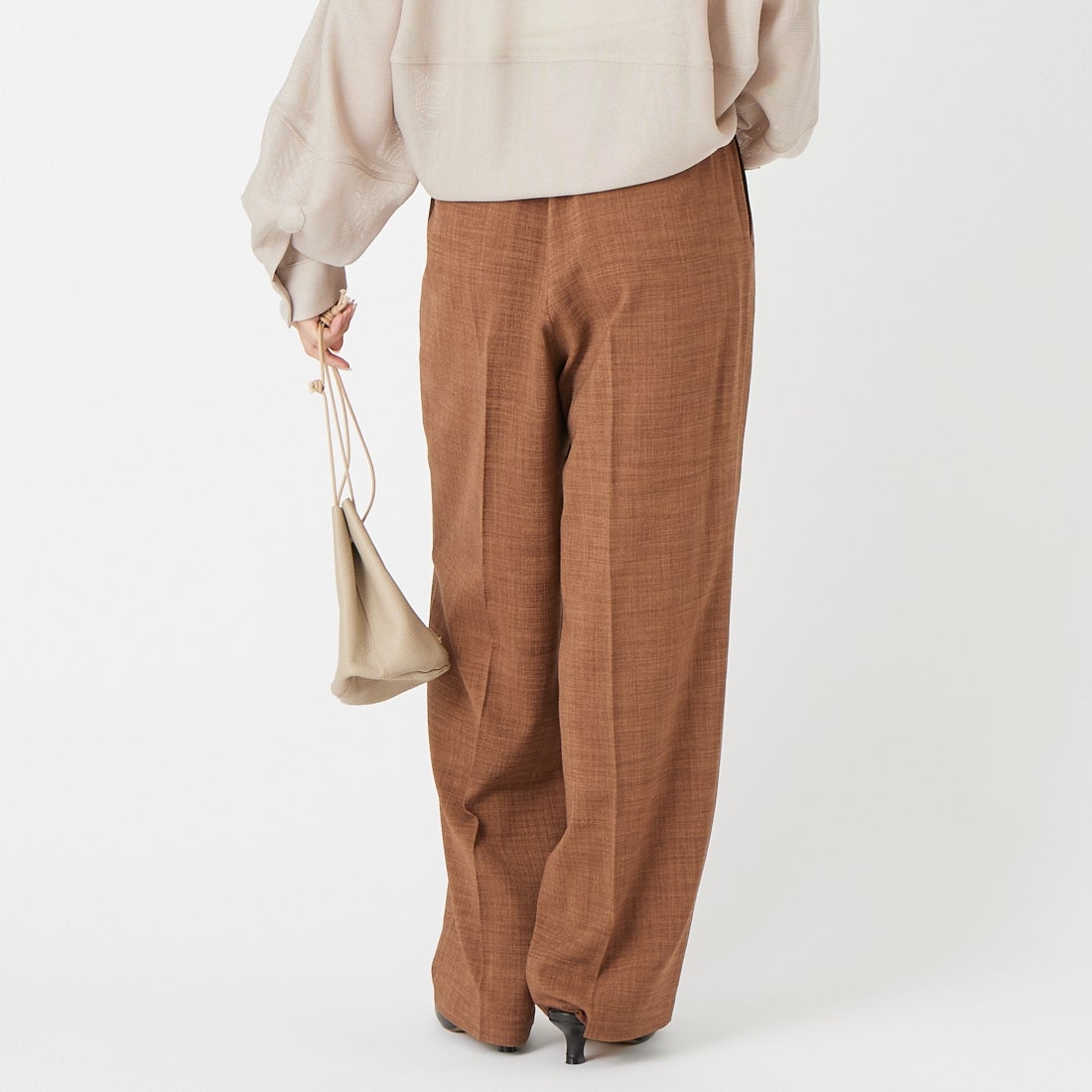 USINE [ユジーヌ] リネンライク2タックワイドパンツ [21267059] 037 ﾌﾞﾗｳﾝ &&モデル身長：162cm 着用サイズ：34&&