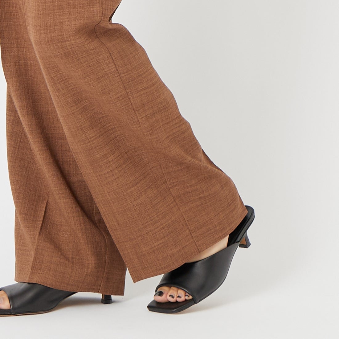 USINE [ユジーヌ] リネンライク2タックワイドパンツ [21267059] 037 ﾌﾞﾗｳﾝ &&モデル身長：162cm 着用サイズ：34&&