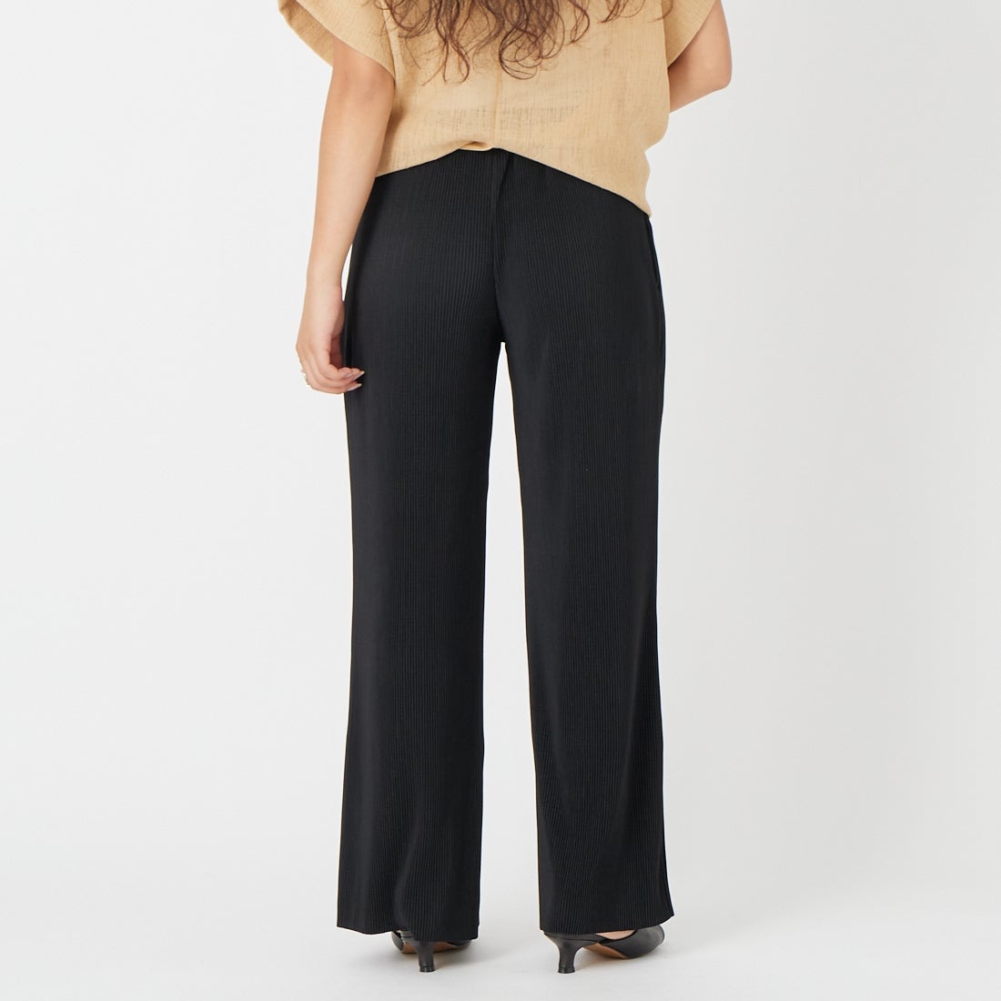 USINE [ユジーヌ] プリーツフレアパンツ [IN27-PT-6] BLACK &&モデル身長：162cm 着用サイズ：36&&