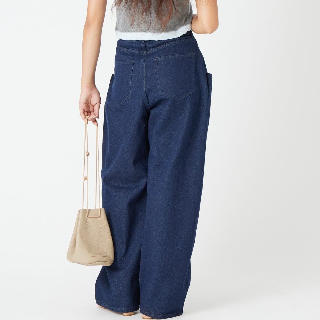 Noir Fabrik [ヌワールファブリック] ビッグポケットバギーパンツ [NF-262-029] ONE WASH &&モデル身長：162cm 着用サイズ：WS&&