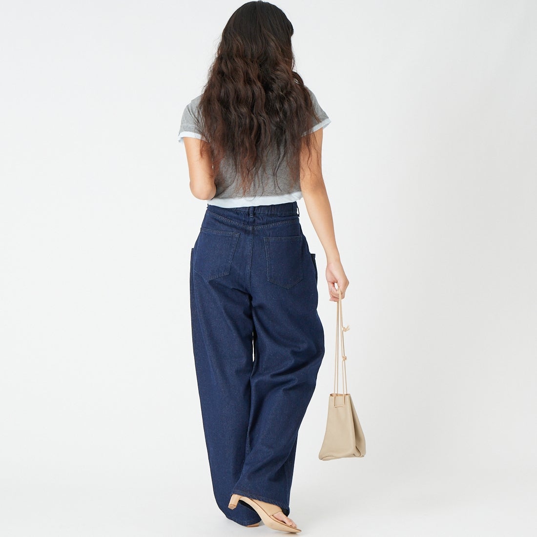 Noir Fabrik [ヌワールファブリック] ビッグポケットバギーパンツ [NF-262-029] ONE WASH &&モデル身長：162cm 着用サイズ：WS&&