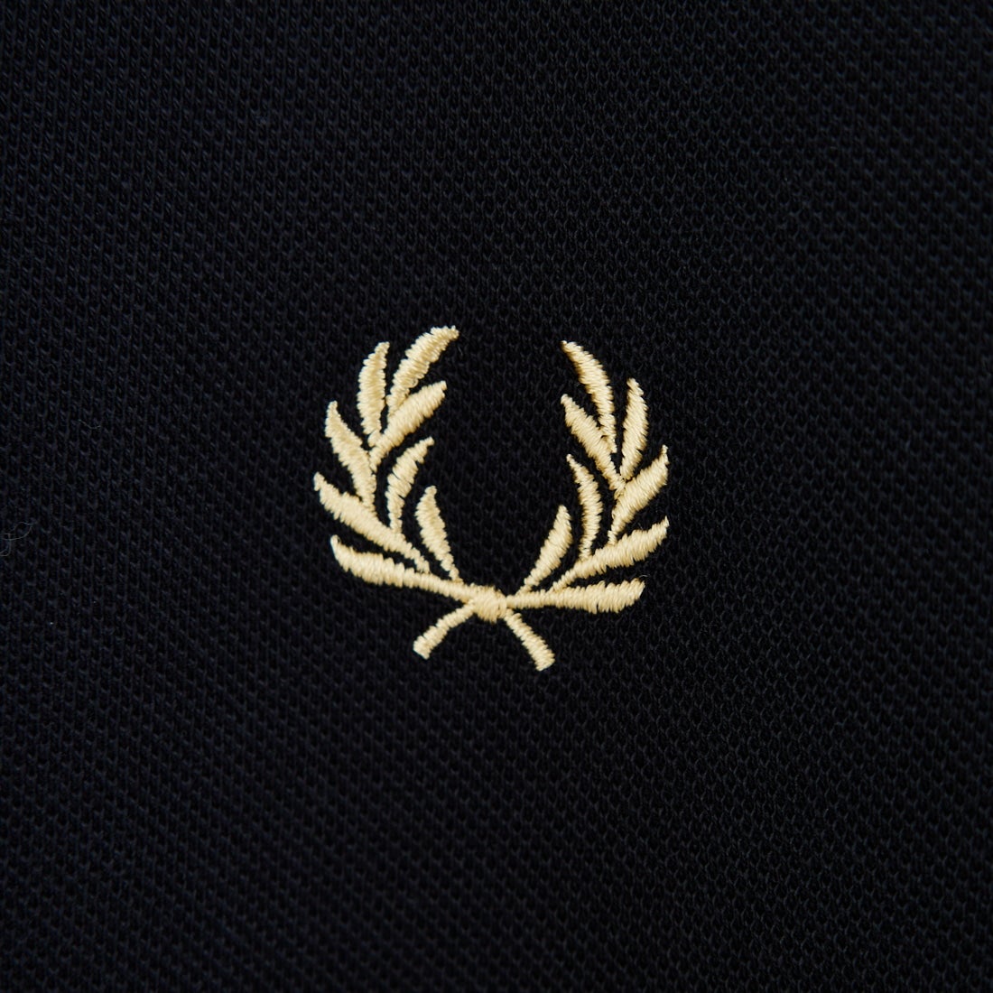 FRED PERRY [フレッドペリー] ワンポイントロゴ刺繍 ツインティップTシャツ [M2396] 90A BLACK