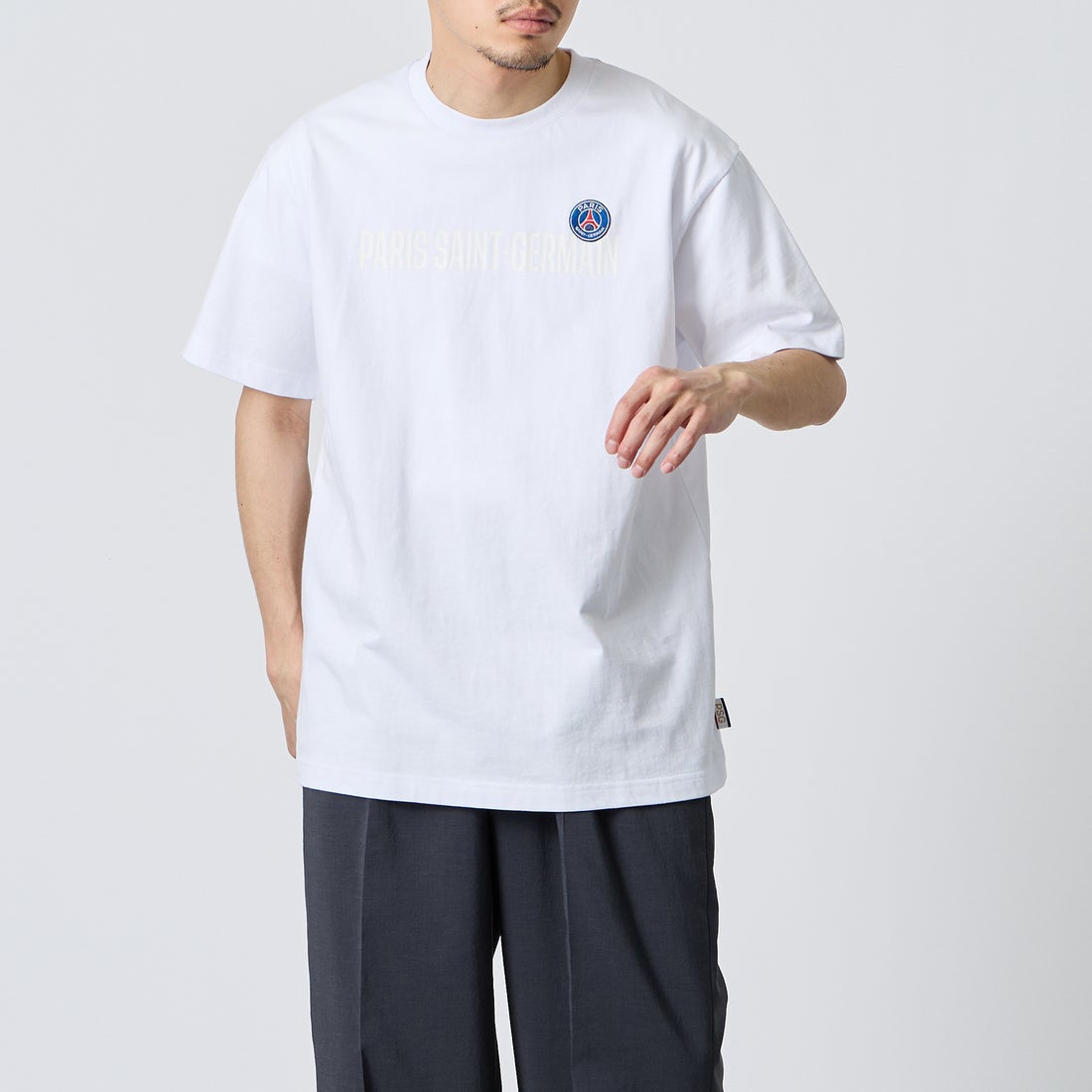 WHITE&&モデル身長：168cm 着用サイズ：L&&