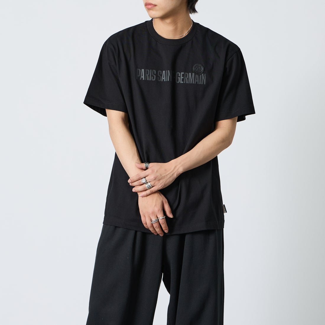 BLACK&&モデル身長：179cm 着用サイズ：XL&&