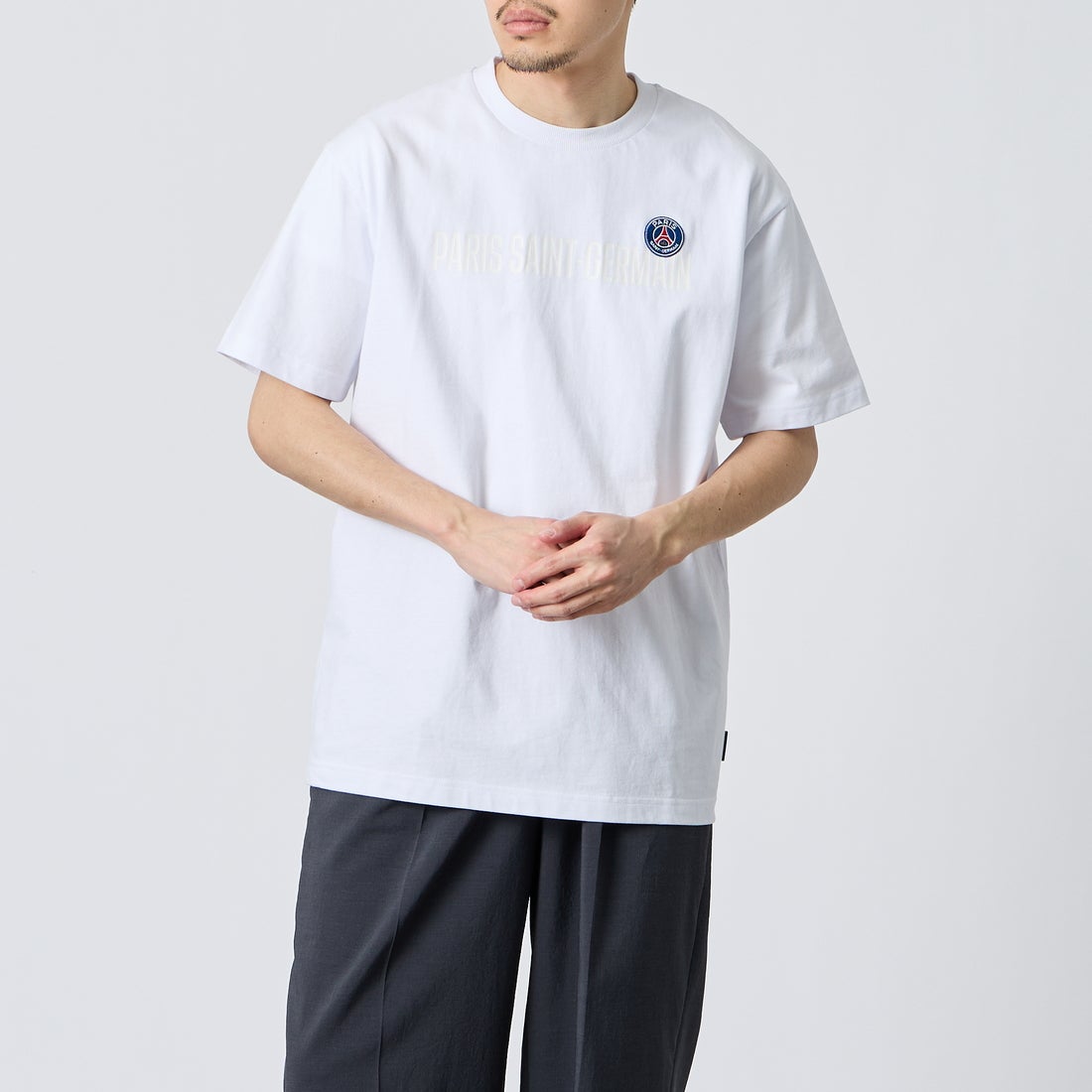 PARIS SAINT-GERMAN [パリ・サンジェルマン] PSGロゴプリント ショートスリーブTシャツ [PS0126SS0003] WHITE &&モデル身長：168cm 着用サイズ：L&&