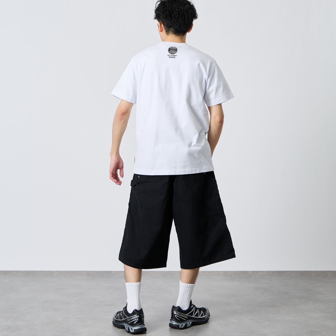 PARIS SAINT-GERMAN [パリ・サンジェルマン] PARISロゴ ラバープリント ショートスリーブTシャツ [PS0126SS0006] WHITE &&モデル身長：167cm 着用サイズ：M&&