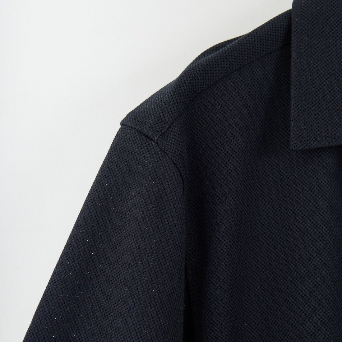 FRED PERRY [フレッドペリー] コンプレスメッシュ ワンポイントロゴ刺繍 ショートスリーブシャツ [M1745] 102 BLACK