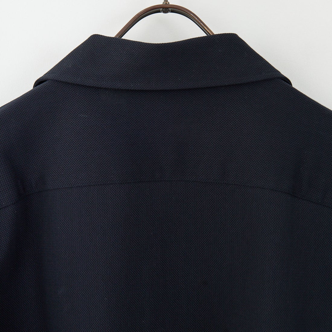 FRED PERRY [フレッドペリー] コンプレスメッシュ ワンポイントロゴ刺繍 ショートスリーブシャツ [M1745] 102 BLACK