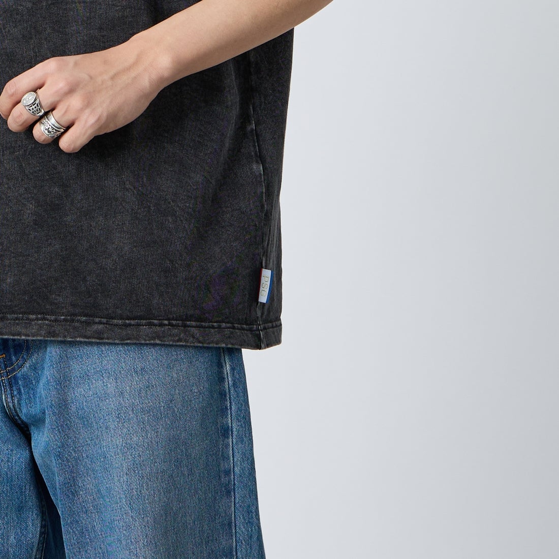 PARIS SAINT-GERMAN [パリ・サンジェルマン] バックプリント ショートスリーブTシャツ [PS0126SS0008] BLACK &&モデル身長：179cm 着用サイズ：XL&&