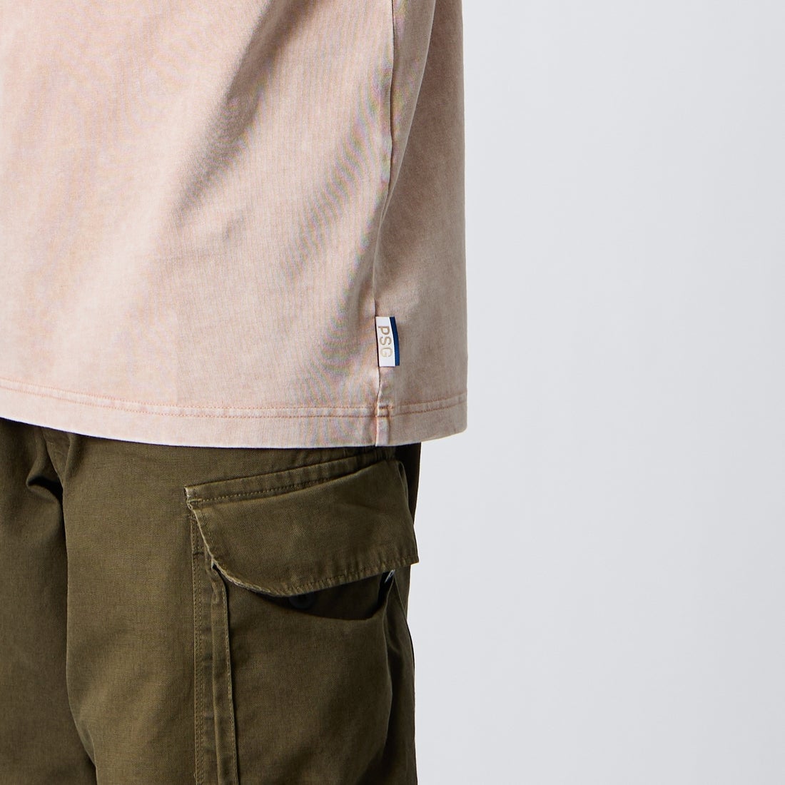 PARIS SAINT-GERMAN [パリ・サンジェルマン] バックプリント ショートスリーブTシャツ [PS0126SS0008] IVORY &&モデル身長：168cm 着用サイズ：M&&