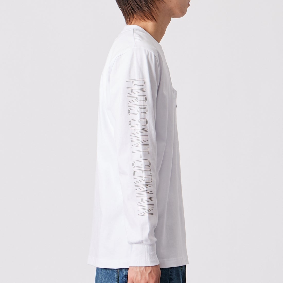 PARIS SAINT-GERMAN [パリ・サンジェルマン] ワッペン刺繍ロゴ スリーブプリント ロングスリーブTシャツ [PS0326SS0001] WHITE &&モデル身長：177cm 着用サイズ：M&&