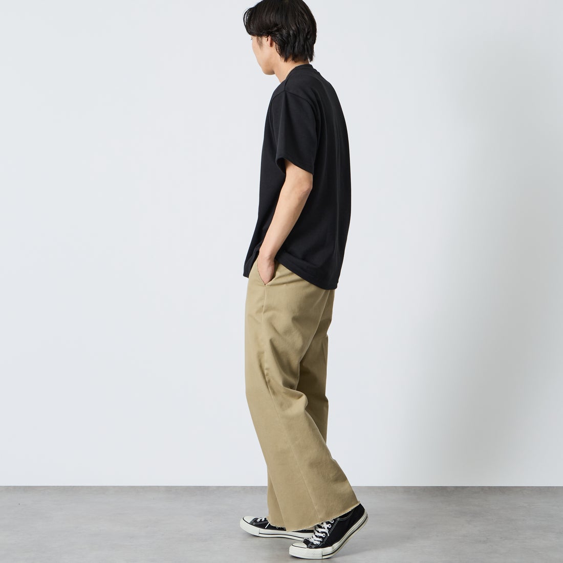 PARIS SAINT-GERMAN [パリ・サンジェルマン] PSGエンボスロゴ ショートスリーブTシャツ [PS0526SS0001] BLACK &&モデル身長：179cm 着用サイズ：XL&&