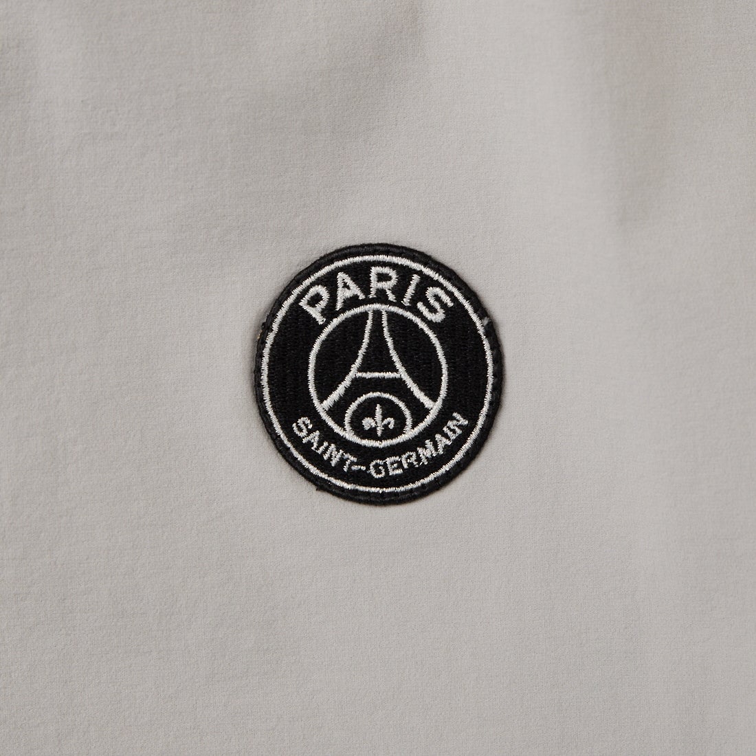 PARIS SAINT-GERMAN [パリ・サンジェルマン] ワッペン刺繍ロゴ バックプリント ショートスリーブTシャツ [PS2126SS0001] LT.GRAY