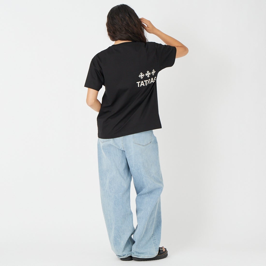 TATRAS [タトラス] GISELLA/ジゼラ ショートスリーブTシャツ [LCKZ0750083588] BLACK &&モデル身長：162cm 着用サイズ：1&&