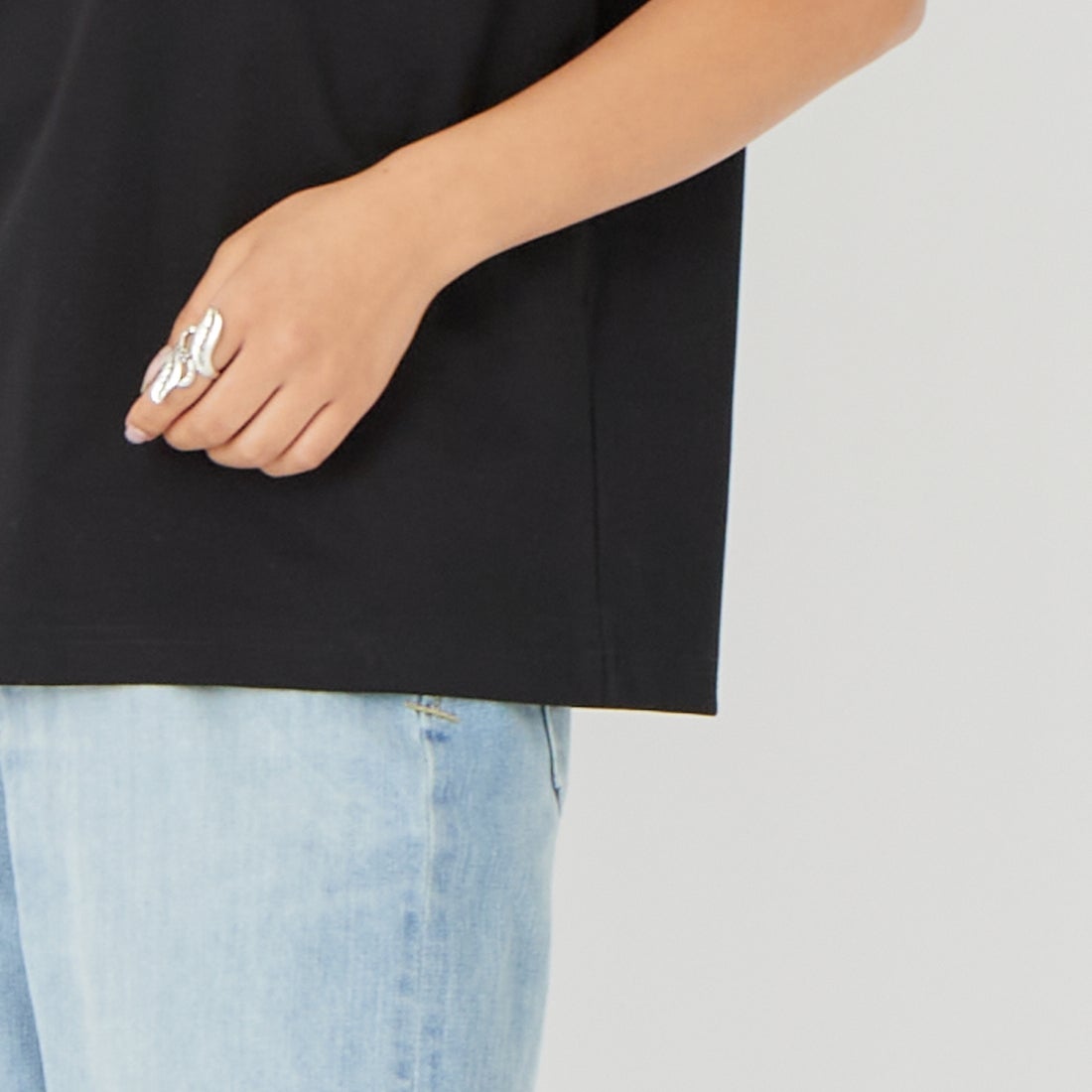 TATRAS [タトラス] GISELLA/ジゼラ ショートスリーブTシャツ [LCKZ0750083588] BLACK &&モデル身長：162cm 着用サイズ：1&&