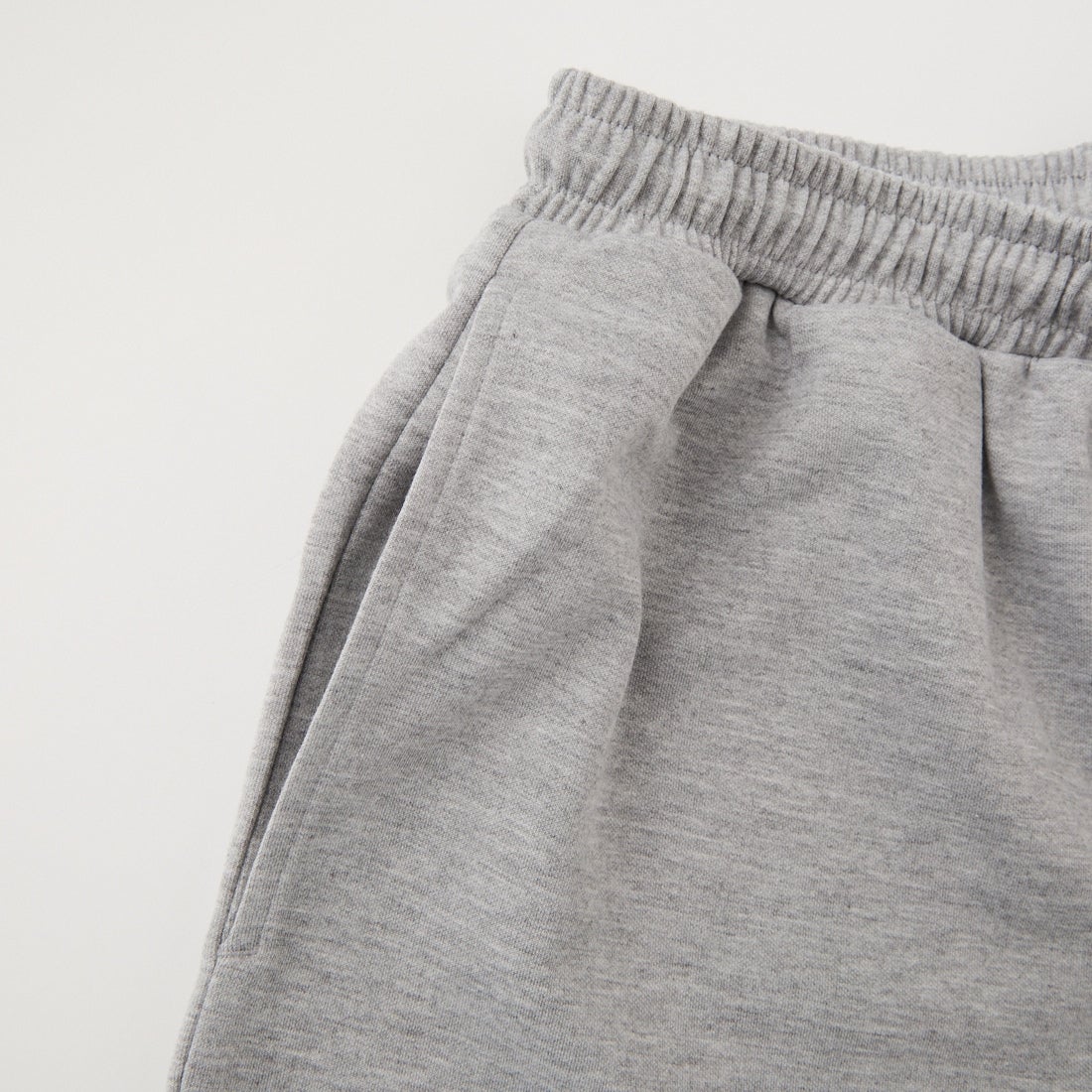 PARIS SAINT-GERMAN [パリ・サンジェルマン] ワッペン刺繍ロゴ スウェットショートパンツ [PS1226SS0001] H.GRAY