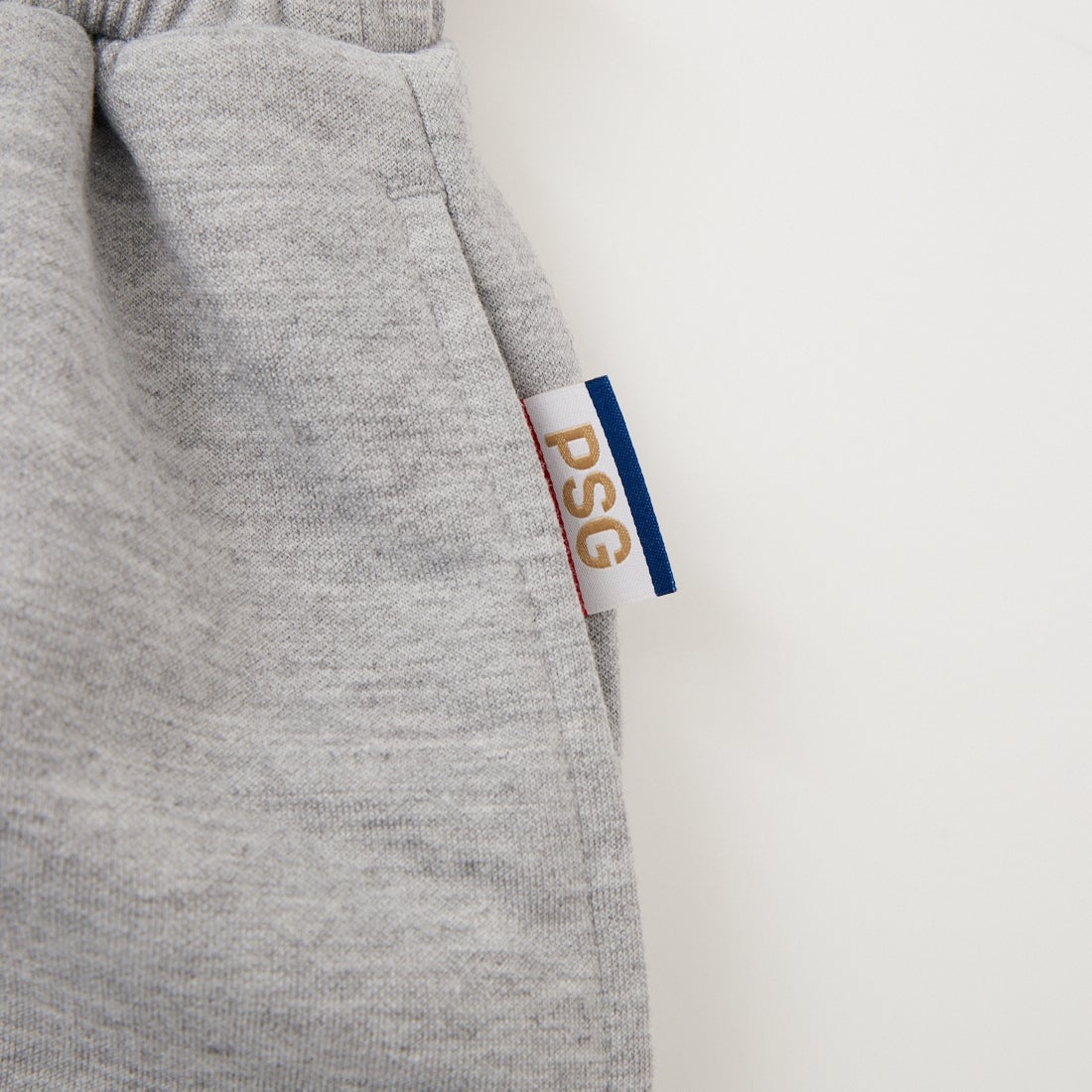 PARIS SAINT-GERMAN [パリ・サンジェルマン] ワッペン刺繍ロゴ スウェットショートパンツ [PS1226SS0001] H.GRAY