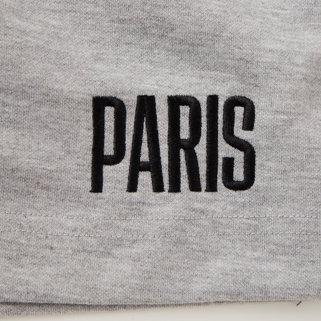 PARIS SAINT-GERMAN [パリ・サンジェルマン] ワッペン刺繍ロゴ スウェットショートパンツ [PS1226SS0001] H.GRAY