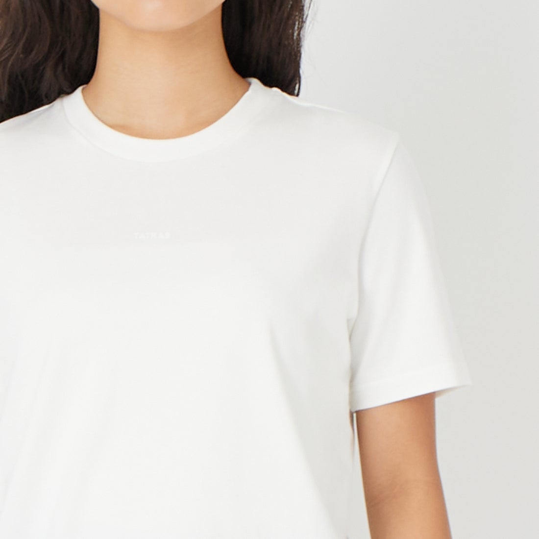 TATRAS [タトラス] LAVINIA/ラヴィニア ショートスリーブTシャツ [LCKZ0410083588] IVORY &&モデル身長：162cm 着用サイズ：2&&