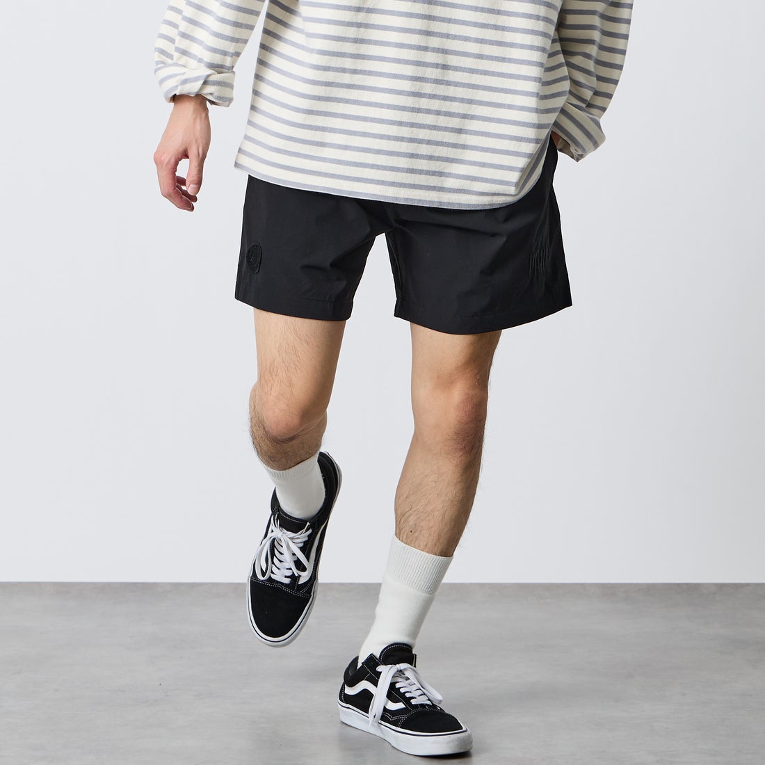 PARIS SAINT-GERMAN [パリ・サンジェルマン] ワッペン刺繍ロゴ ショートパンツ [PS1226SS0002] BLACK &&モデル身長：168cm 着用サイズ：L&&