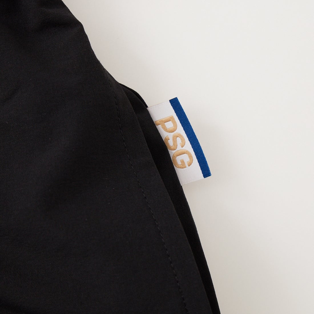 PARIS SAINT-GERMAN [パリ・サンジェルマン] ワッペン刺繍ロゴ ショートパンツ [PS1226SS0002] BLACK