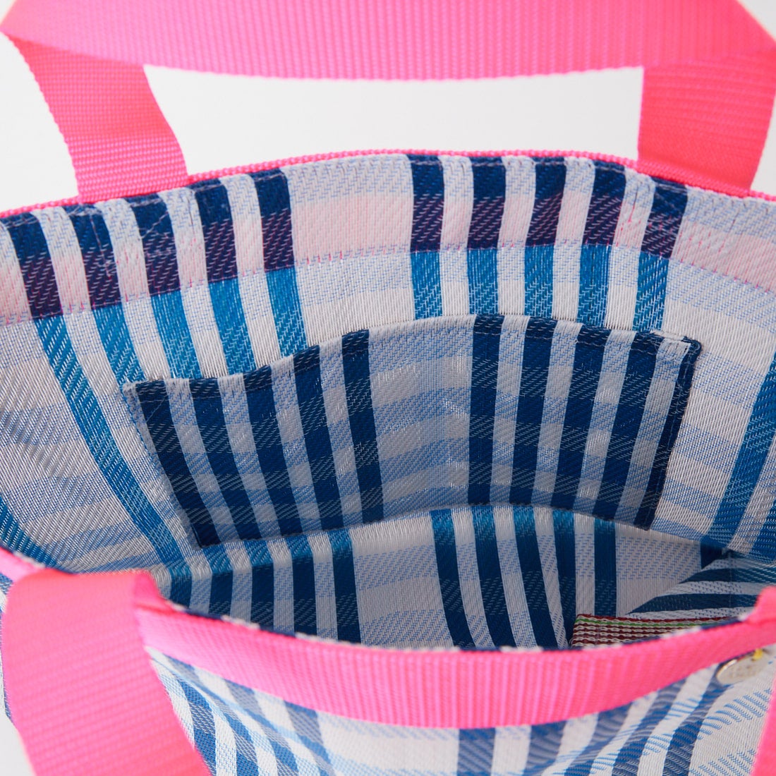 ne Quittez pas [ヌキテパ] マルチストライプ メッシュスモールバッグ [882061PB2] 75 BLUE