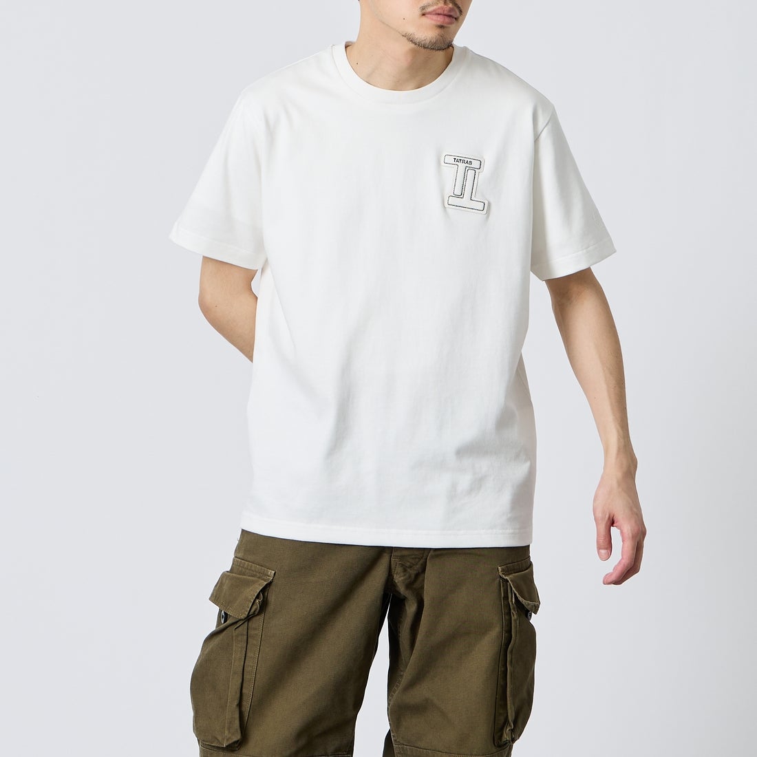 TATRAS [タトラス] CEFEO/セフィア ショートスリーブTシャツ [MCKZ0373083588] IVORY &&モデル身長：168cm 着用サイズ：1&&