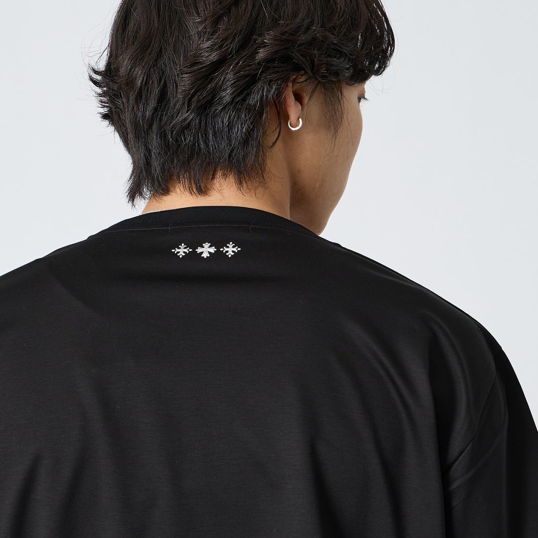 TATRAS [タトラス] SELO/セロ ショートスリーブTシャツ [MCKZ0053083588] BLACK &&モデル身長：179cm 着用サイズ：3&&