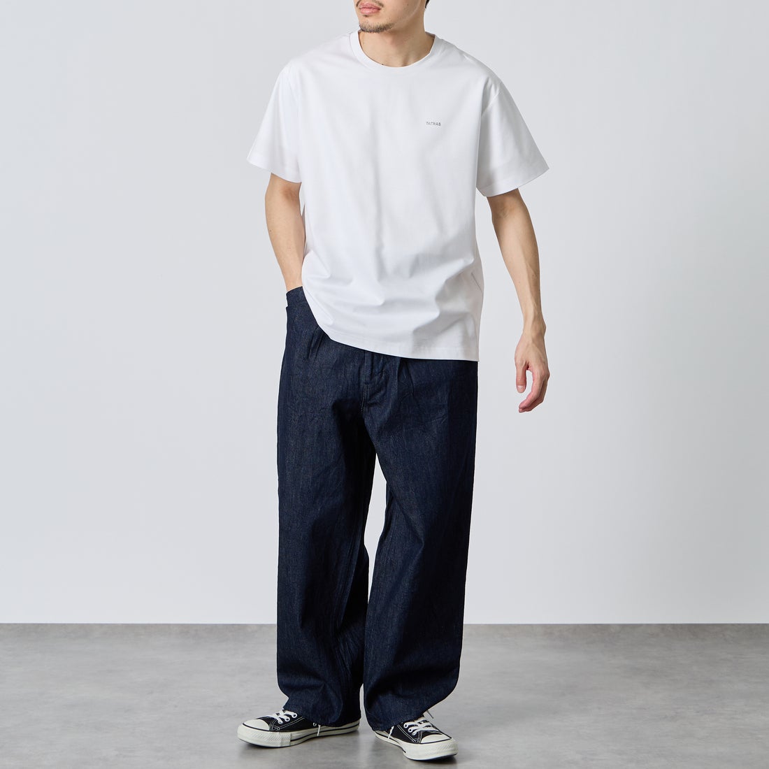 TATRAS [タトラス] SELO/セロ ショートスリーブTシャツ [MCKZ0053083588] WHITE &&モデル身長：168cm 着用サイズ：1&&