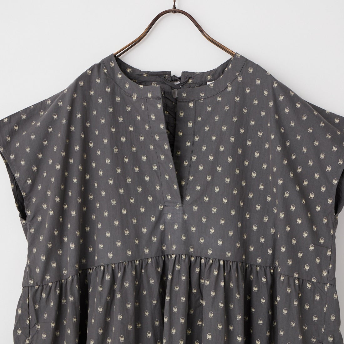 Kelen [ケレン] フレンチスリーブティアードワンピース GUMIN [LKL26HOP2133] CHARCOAL