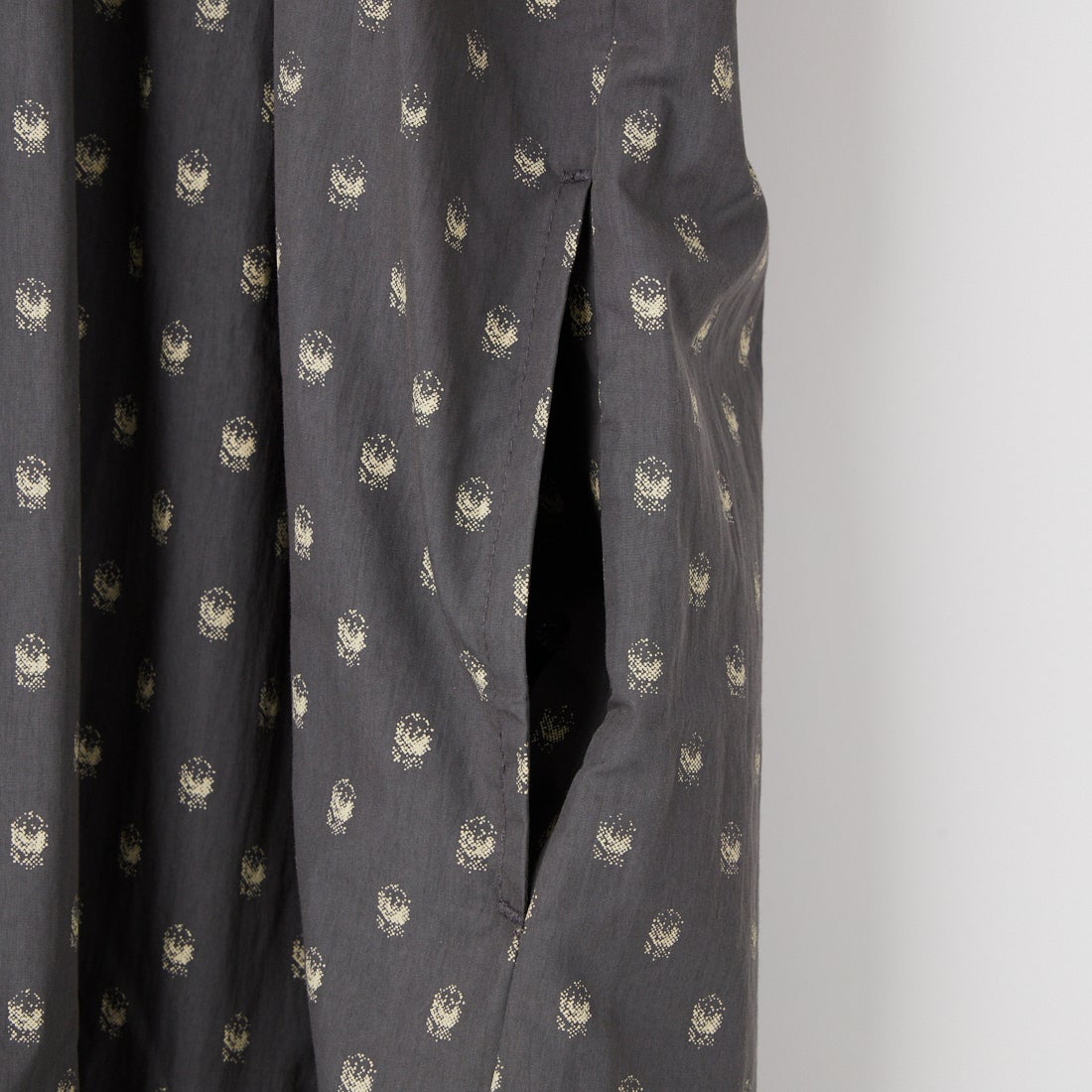 Kelen [ケレン] フレンチスリーブティアードワンピース GUMIN [LKL26HOP2133] CHARCOAL