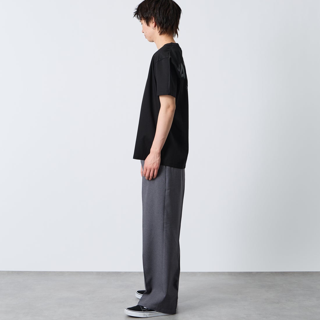 TATRAS [タトラス] TIDEO/ティデオ ショートスリーブTシャツ [MCKZ0368083588] BLACK &&モデル身長：177cm 着用サイズ：2&&