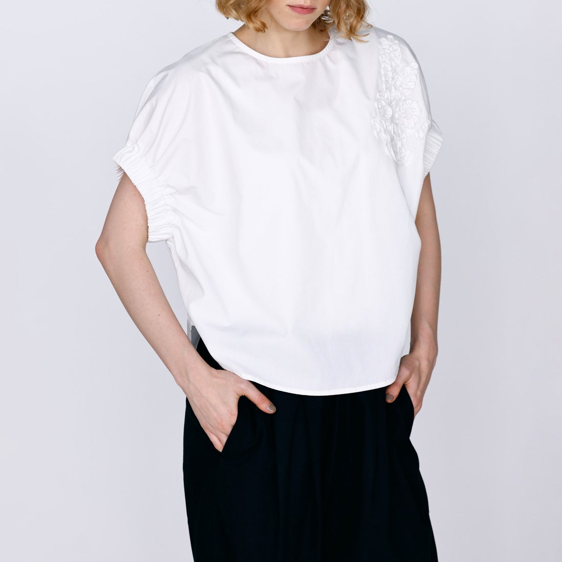Kelen [ケレン] コード刺繍デザイントップス PAKIA [LKL26HBL2292] OFFWHITE