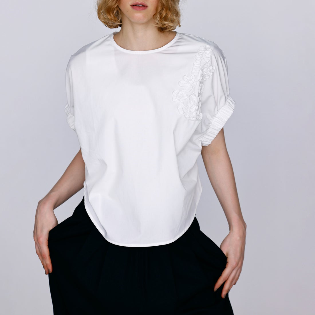 Kelen [ケレン] コード刺繍デザイントップス PAKIA [LKL26HBL2292] OFFWHITE