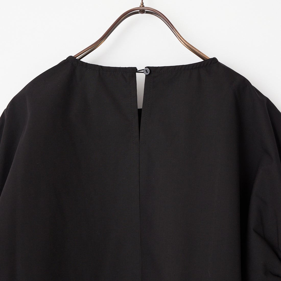 Kelen [ケレン] コード刺繍デザイントップス PAKIA [LKL26HBL2292] BLACK