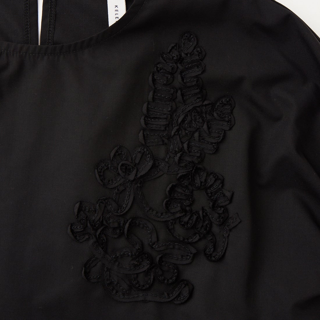 Kelen [ケレン] コード刺繍デザイントップス PAKIA [LKL26HBL2292] BLACK