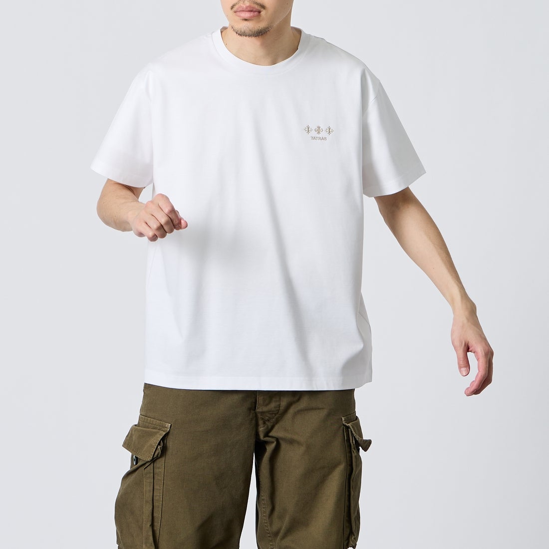 TATRAS [タトラス] NUNKI/ヌンキ ショートスリーブTシャツ [MCKZ0378083588] WHITE &&モデル身長：168cm 着用サイズ：1&&