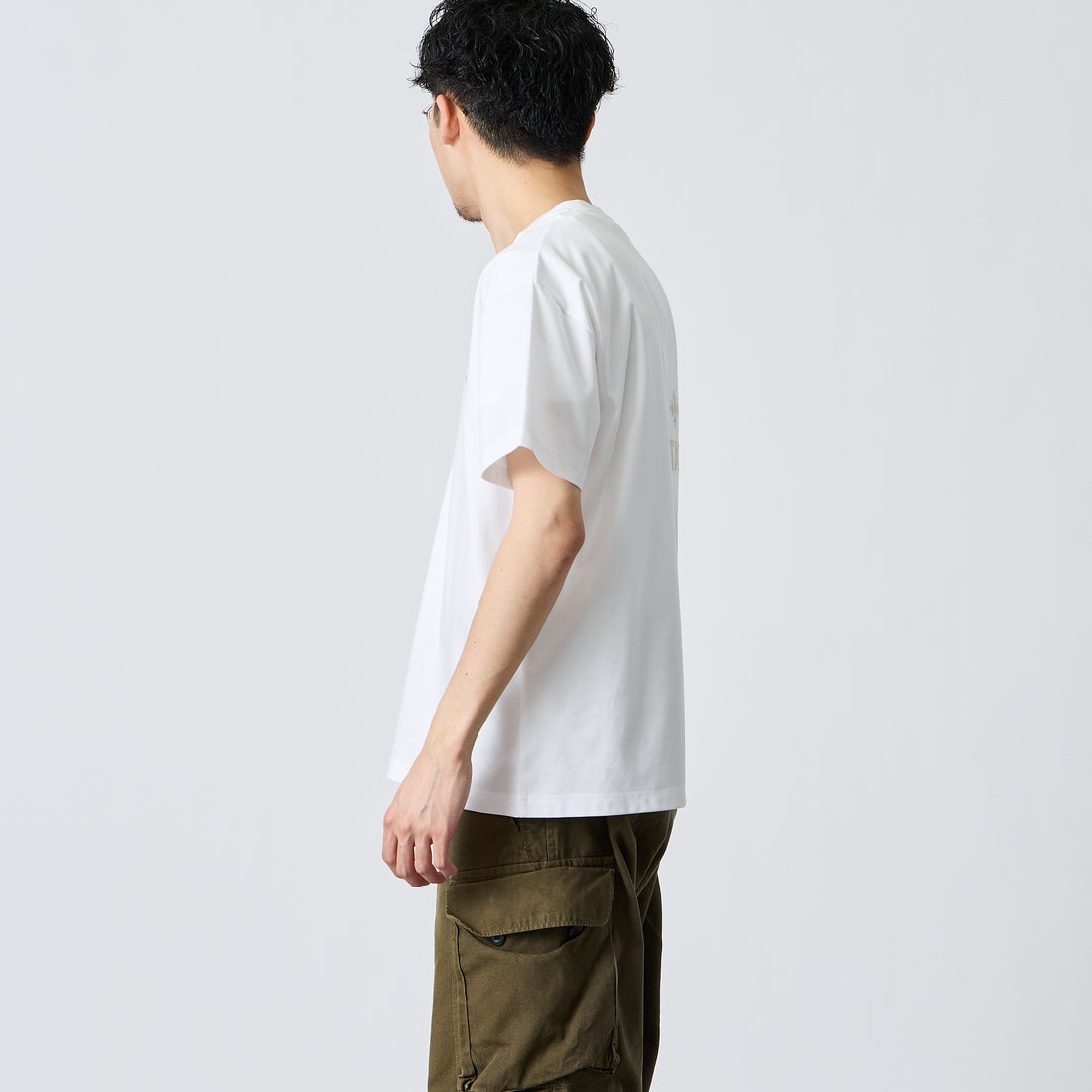 TATRAS [タトラス] NUNKI/ヌンキ ショートスリーブTシャツ [MCKZ0378083588] WHITE &&モデル身長：168cm 着用サイズ：1&&
