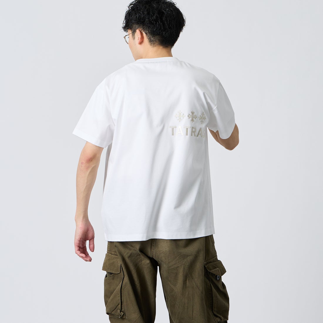 TATRAS [タトラス] NUNKI/ヌンキ ショートスリーブTシャツ [MCKZ0378083588] WHITE &&モデル身長：168cm 着用サイズ：1&&
