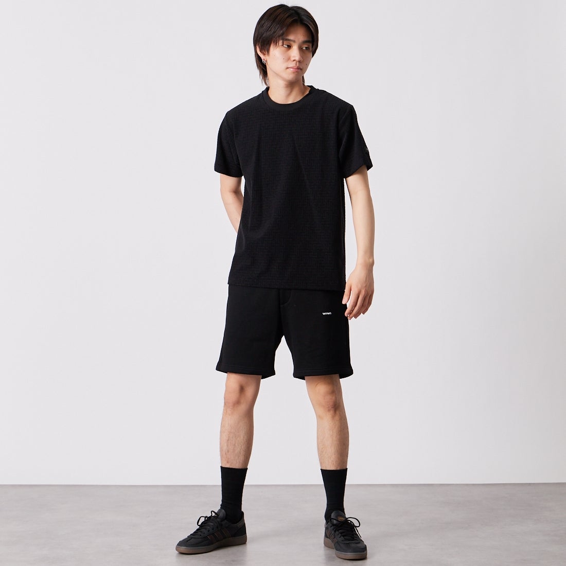 TATRAS [タトラス] FUSSA/フッサ ショートパンツ [MCKZ0376103588] BLACK &&モデル身長：177cm 着用サイズ：1&&